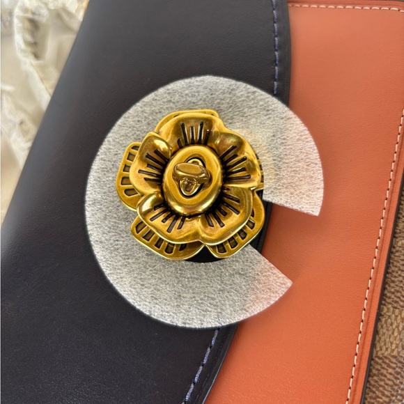 Coach Signature Colorblock Pocket Parker 18 Shoulder Bag - Picture 10 of 13